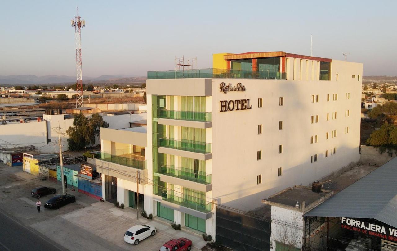 Real De La Pena Hotel 2 Ezequiel Montes Exteriör bild